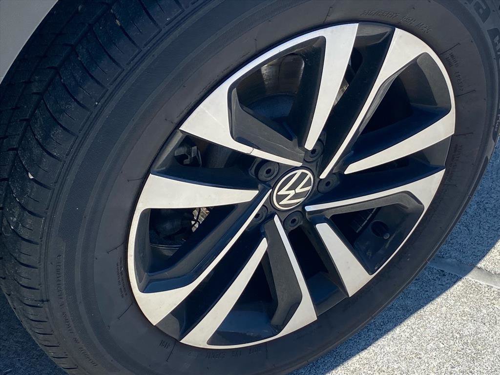 Certified 2022 Volkswagen Tiguan S image 20