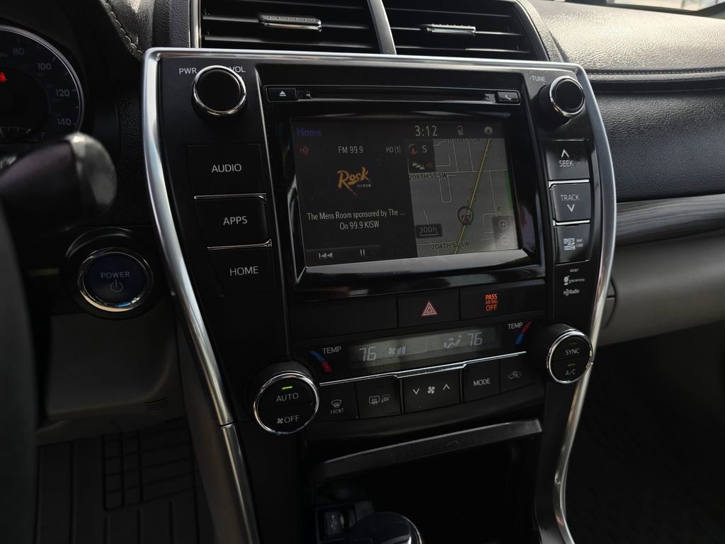 Used 2015 Toyota Camry XLE FWD image 27