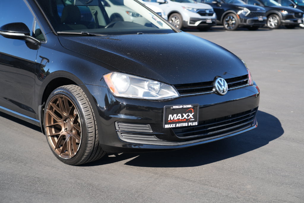 Used 2016 Volkswagen Golf S FWD image 6