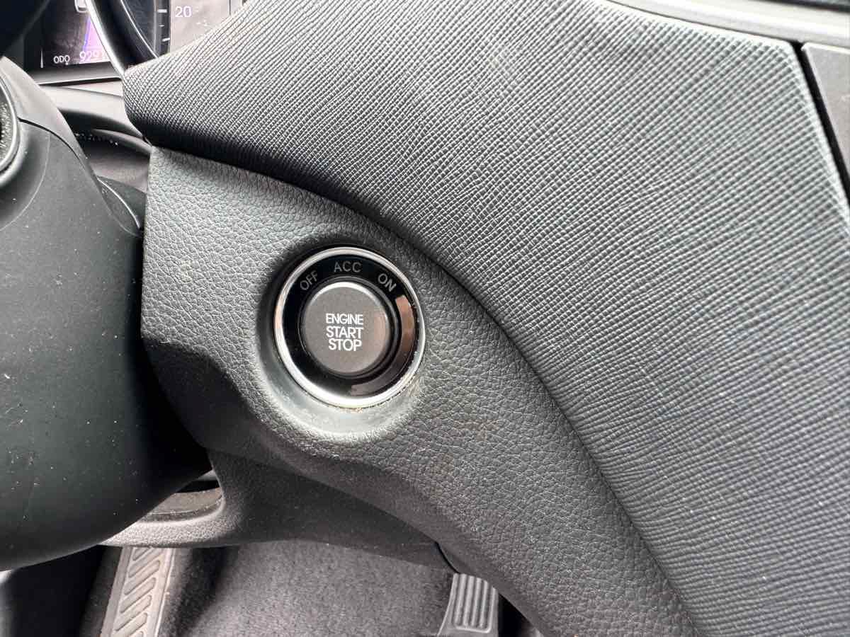 Used 2013 Hyundai Santa Fe Sport 2.0T FWD image 46