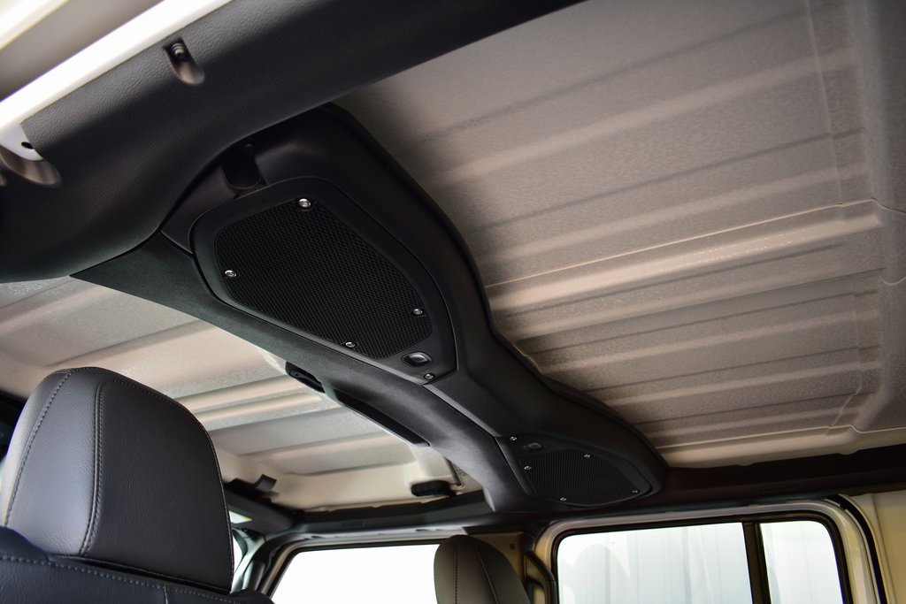 New 2025 Jeep Wrangler Sahara image 24