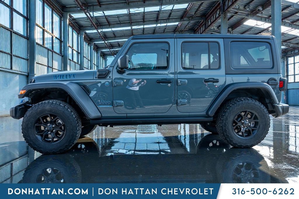 Used 2024 Jeep Wrangler Unlimited image 2