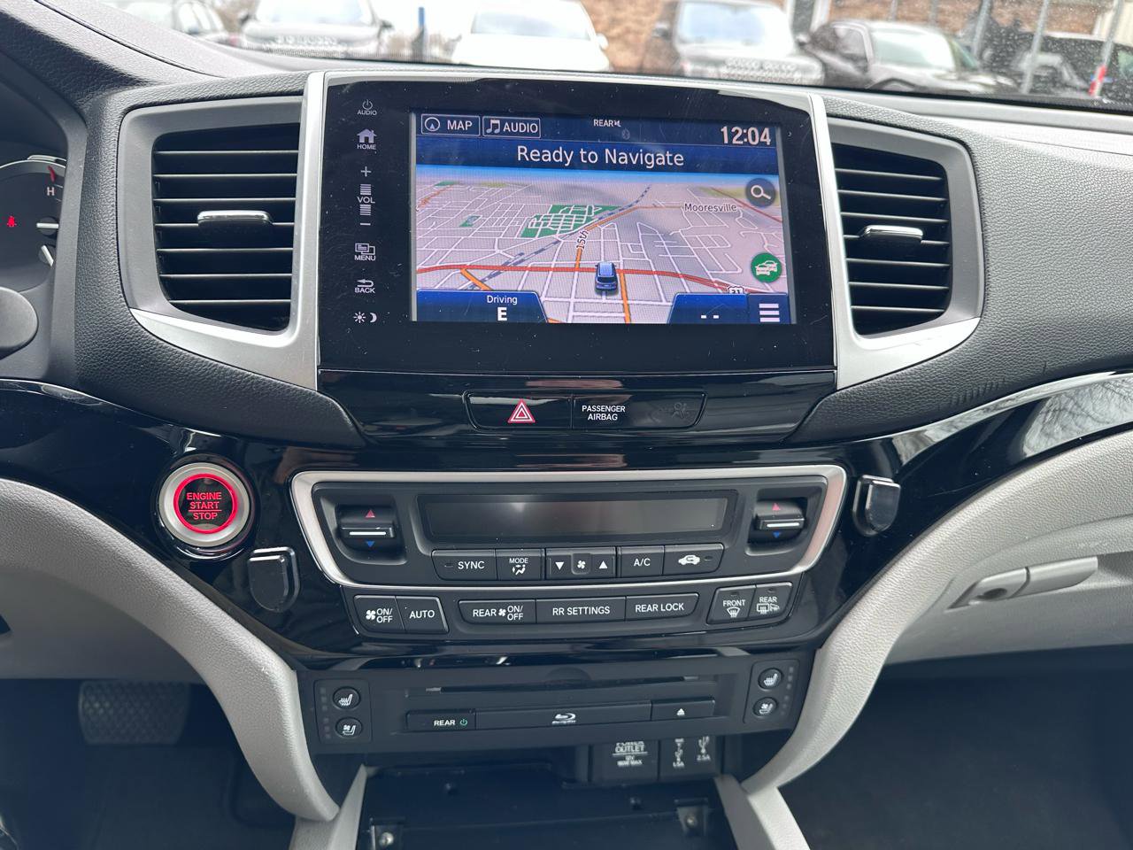 Used 2017 Honda Pilot Elite image 25