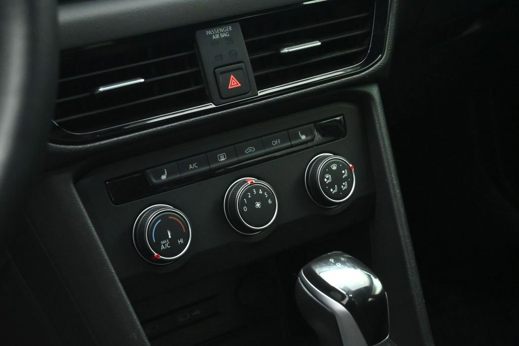 Used 2022 Volkswagen Taos SE FWD image 56