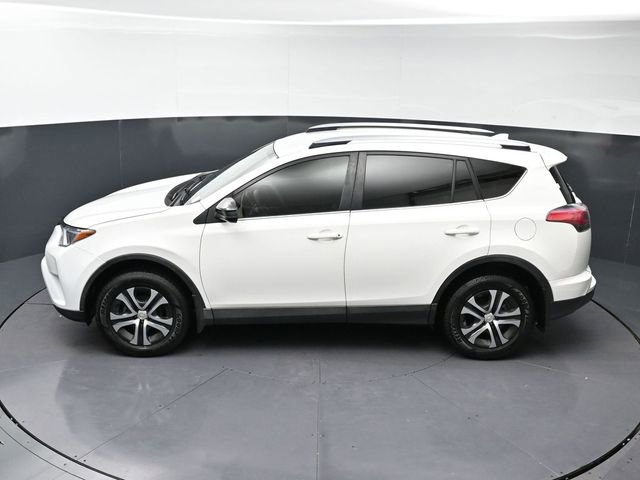 Used 2017 Toyota RAV4 LE image 27