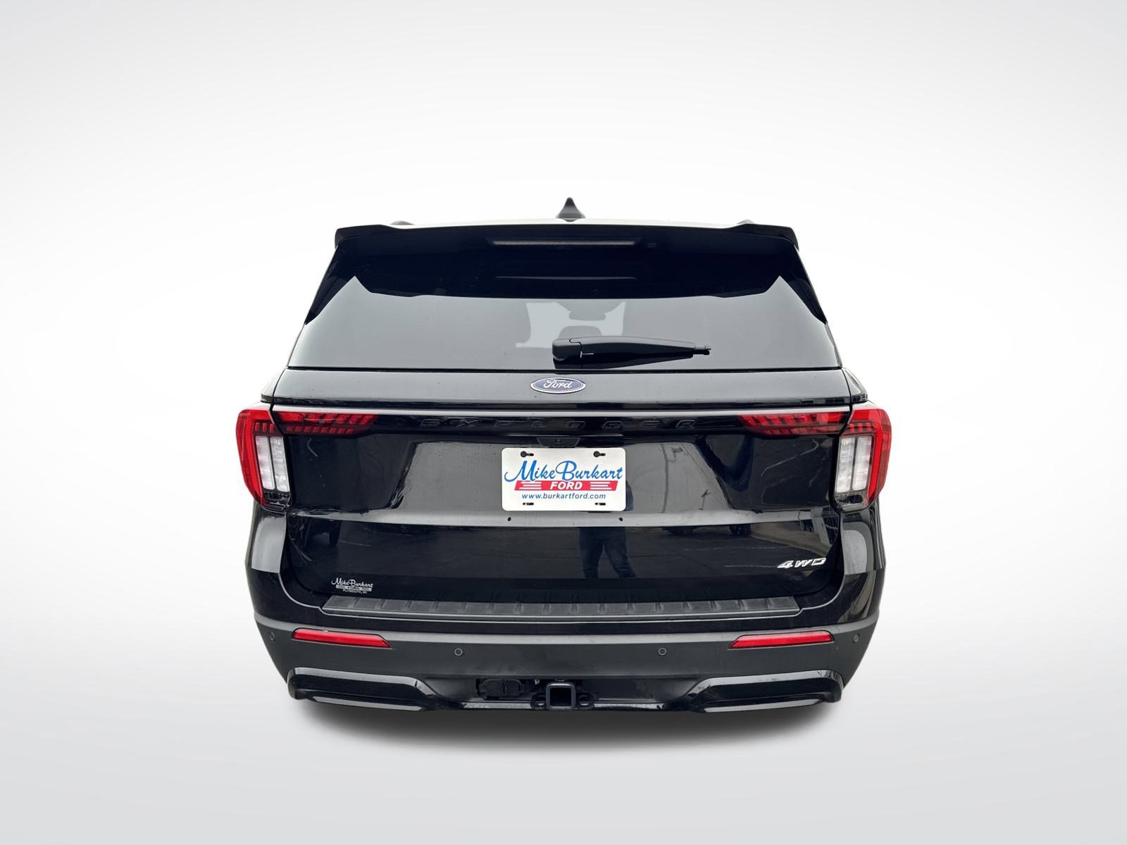Used 2025 Ford Explorer ST-Line w/ ST-Line Street Pack image 12