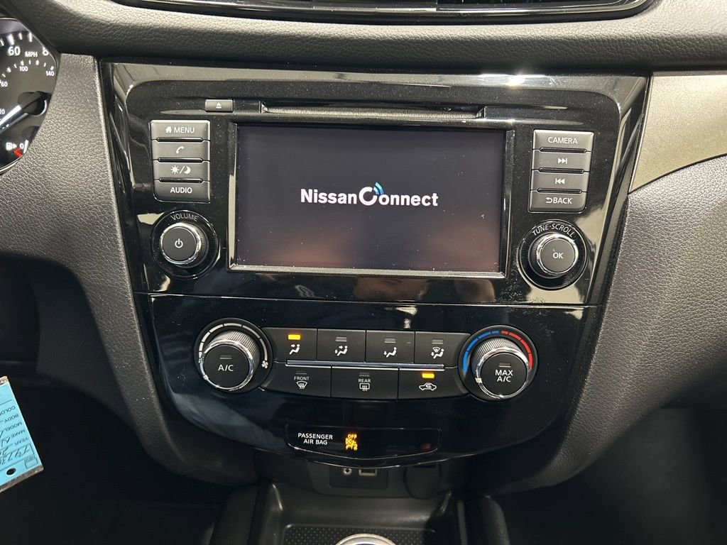 Used 2019 Nissan Rogue Sport S image 15