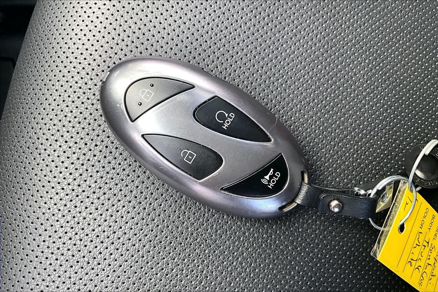 Used 2025 Hyundai Santa Cruz Limited AWD/4WD image 15