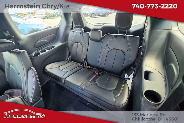 New 2026 Chrysler Voyager LX FWD image 21