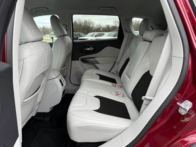 Used 2021 Jeep Cherokee Latitude Plus image 5