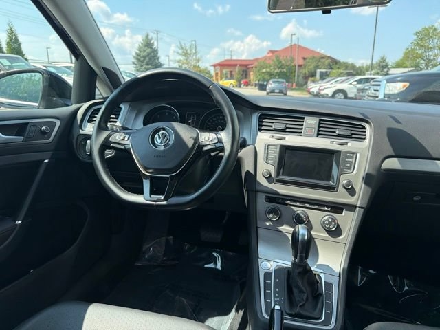Used 2015 Volkswagen Golf TDI SE FWD image 8