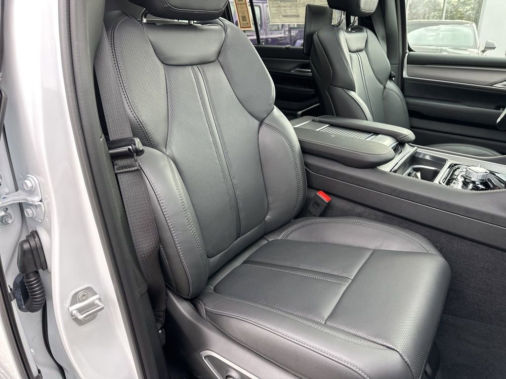 New 2026 Jeep Grand Wagoneer L Limited image 60