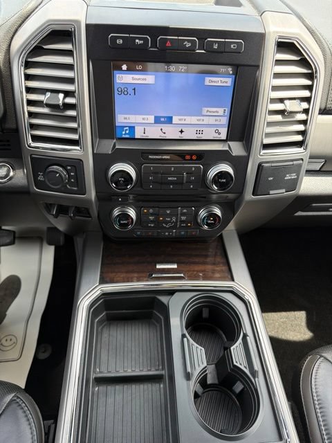 Certified 2017 Ford F350 Platinum w/ Platinum Ultimate Package AWD/4WD image 26