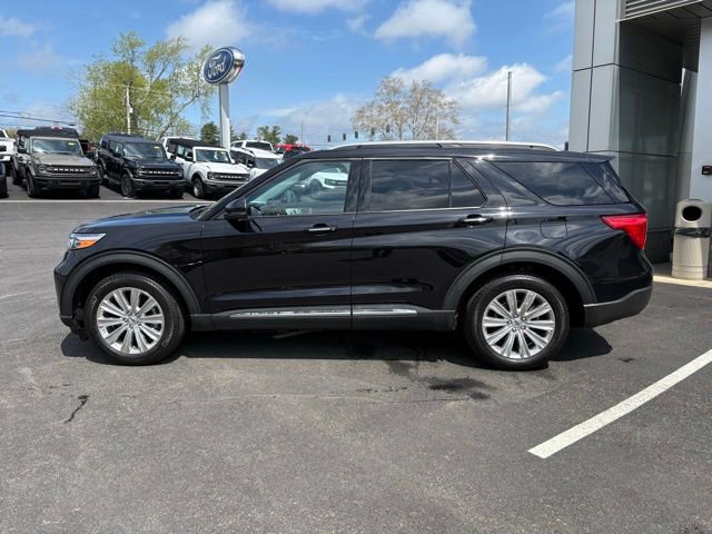 Certified 2022 Ford Explorer Limited w/ Limited Technology Package AWD/4WD image 6