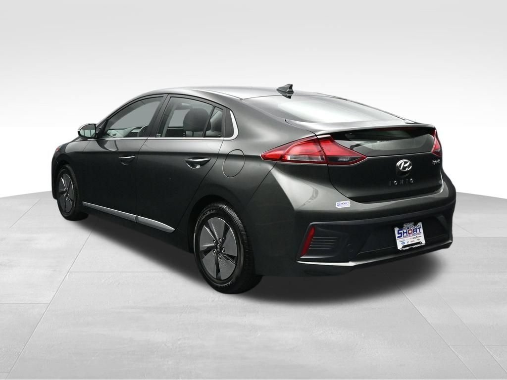 Used 2022 Hyundai Ioniq SE FWD image 3