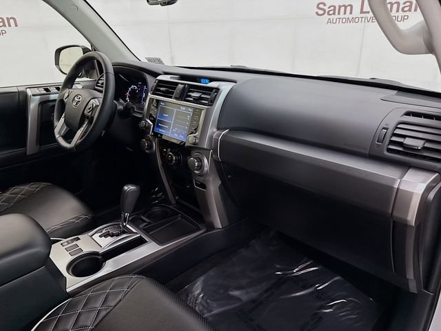 Used 2023 Toyota 4Runner SR5 image 27