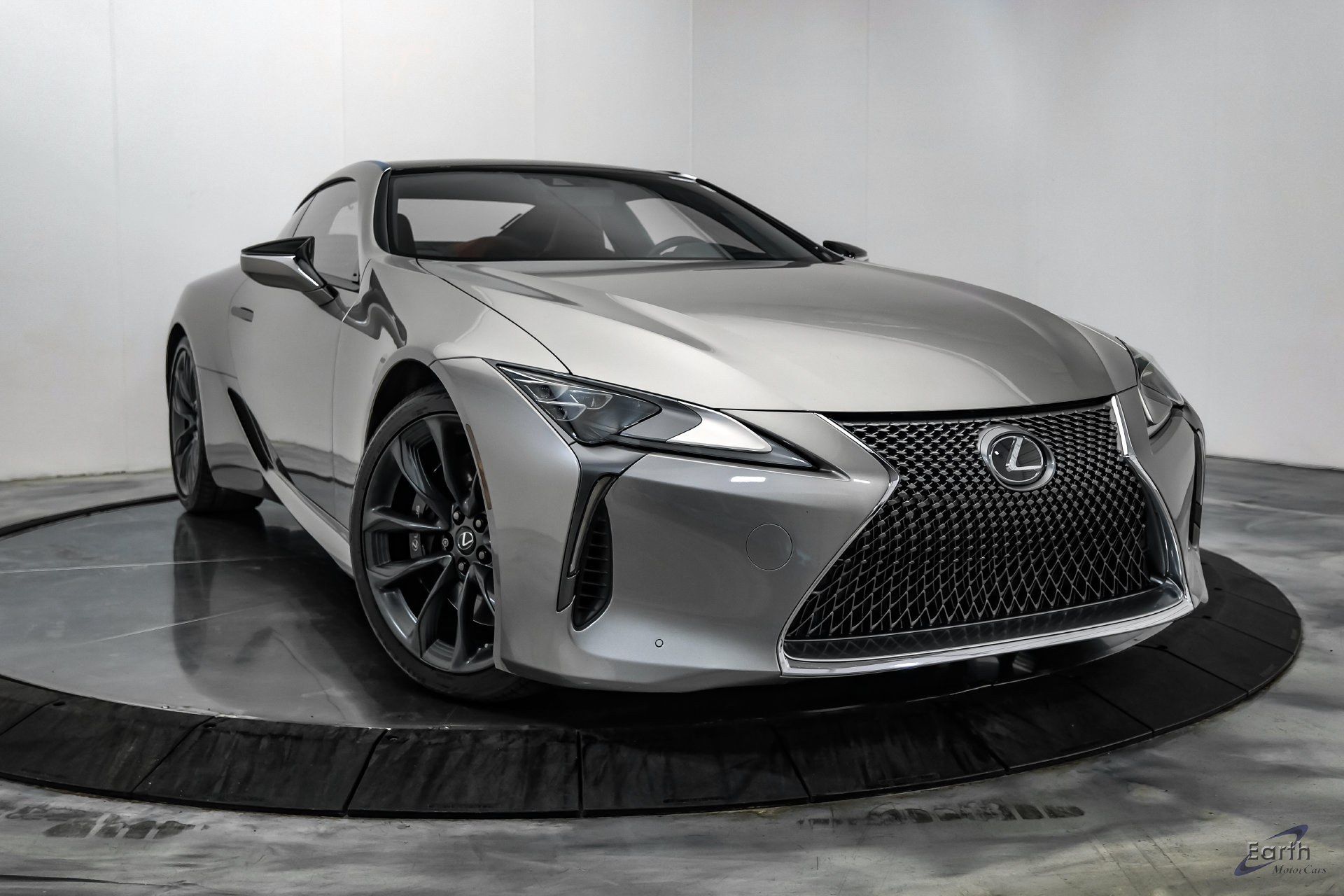Used 2018 Lexus LC 500 Coupe w/ Performance Package RWD image 24