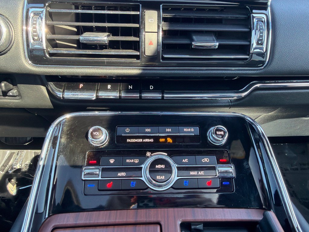 Certified 2023 Lincoln Navigator Reserve AWD/4WD image 30