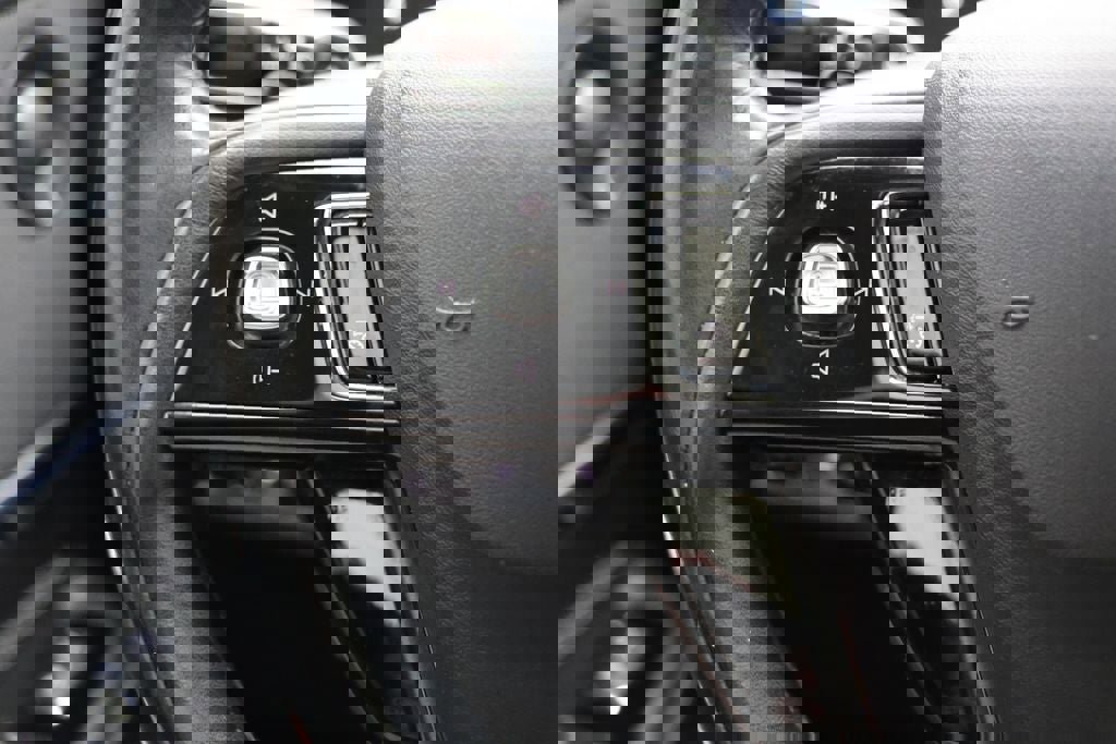 Used 2022 Lincoln Corsair Reserve w/ Sport Package image 21