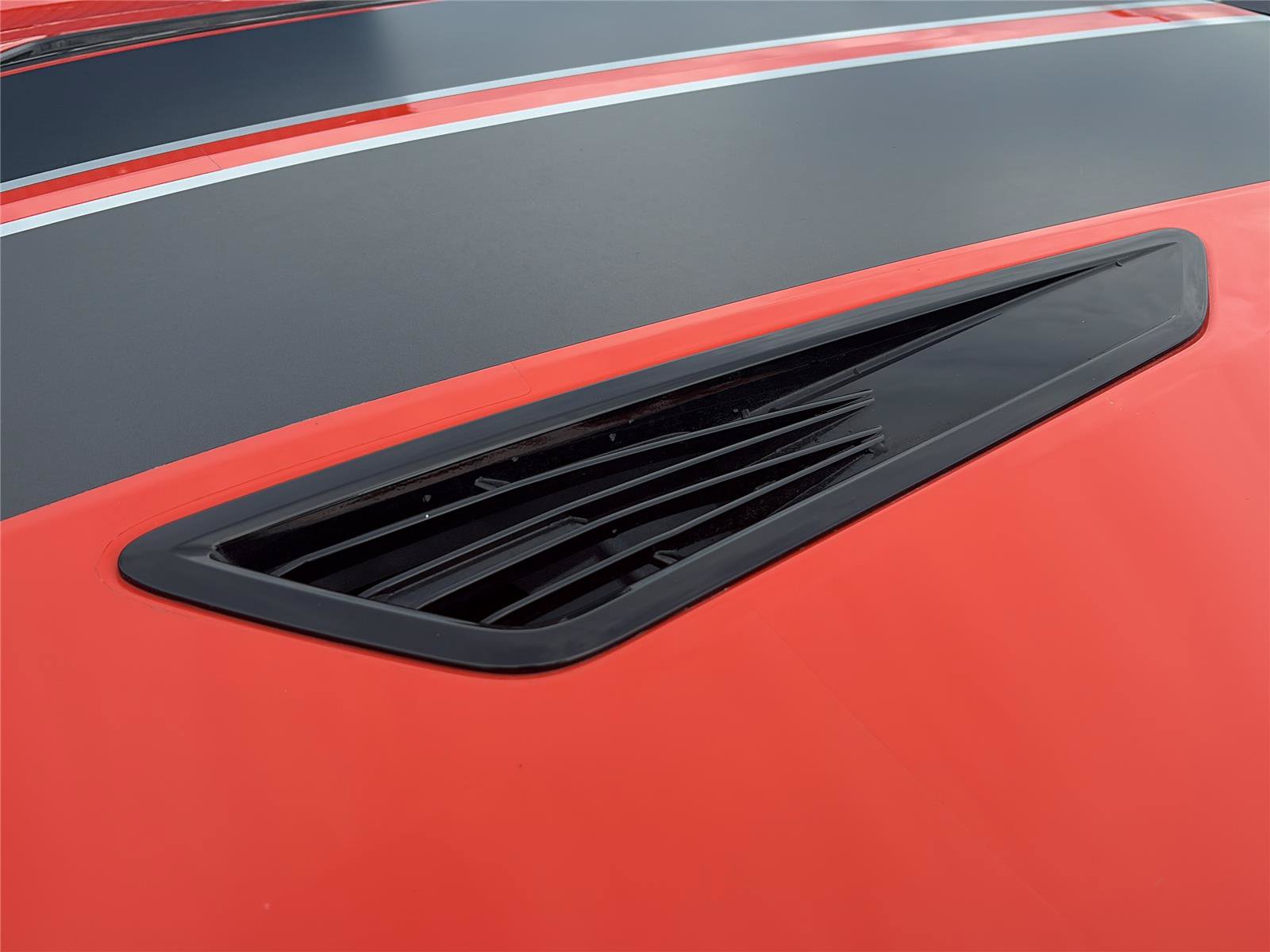 Used 2018 Chevrolet Camaro SS w/ Hot Wheels Edition RWD image 49
