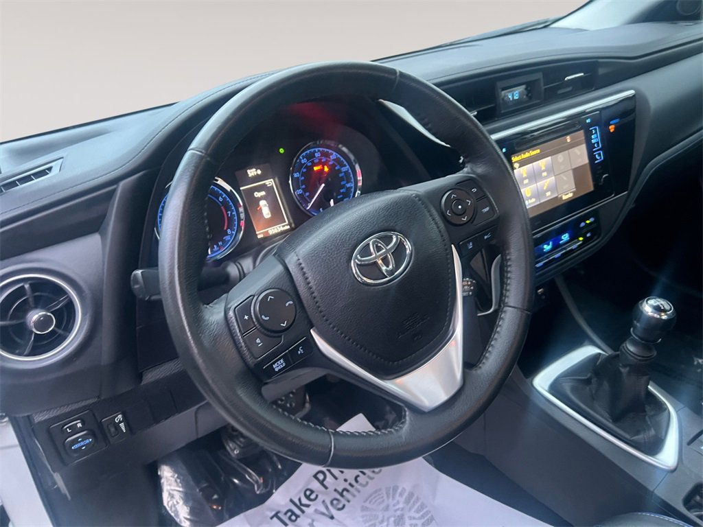 Used 2019 Toyota Corolla SE image 12