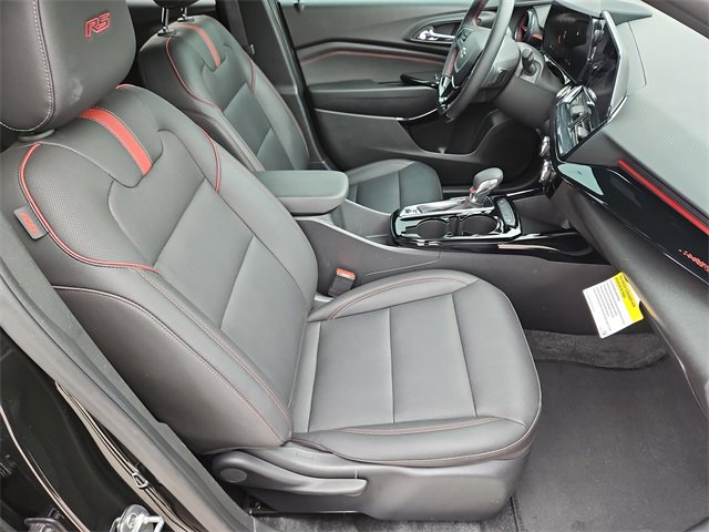 Used 2024 Chevrolet Trax RS image 16