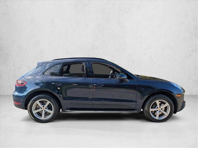 Used 2017 Porsche Macan AWD/4WD image 3
