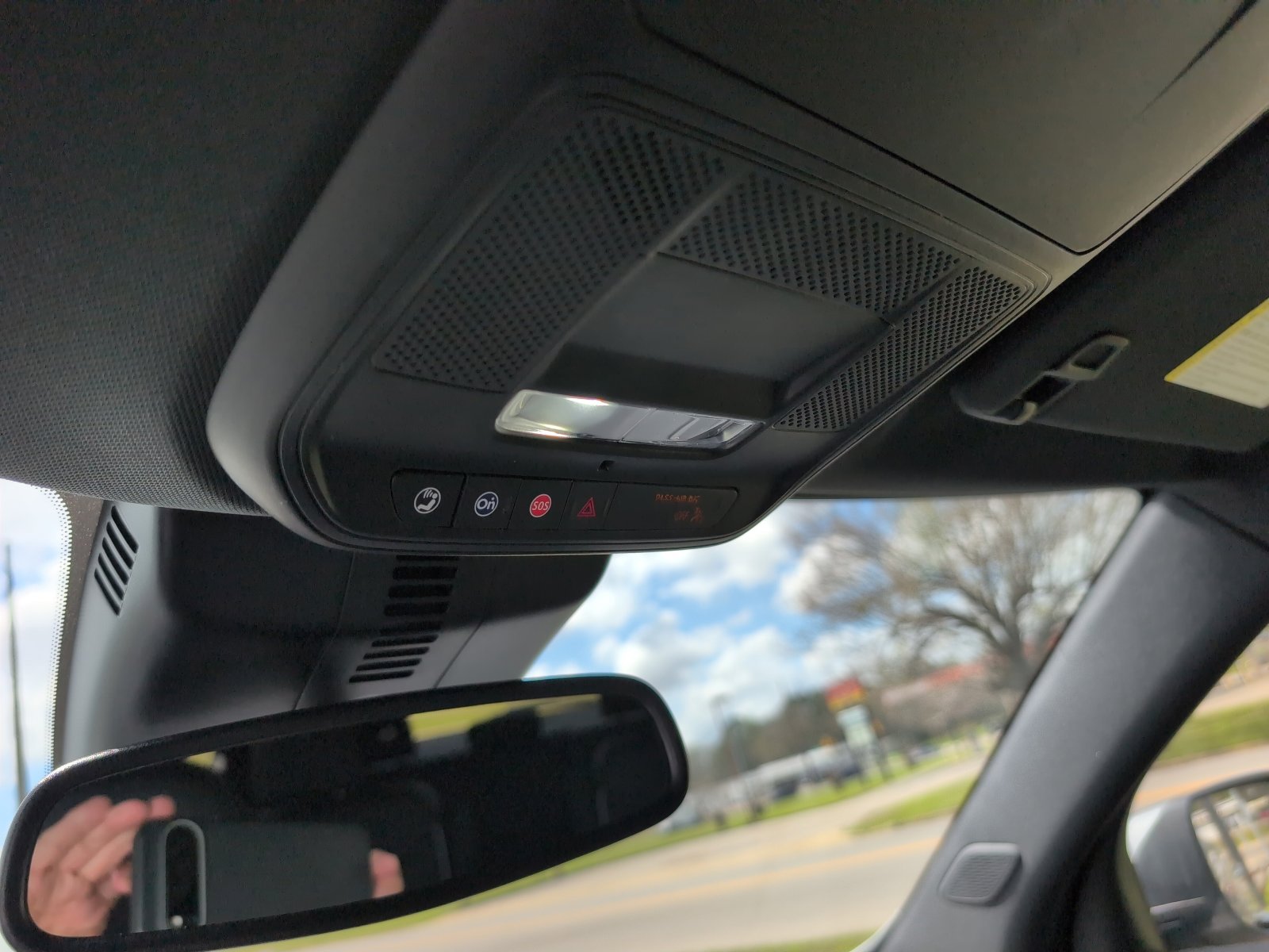 Used 2025 Buick Enclave Preferred image 29