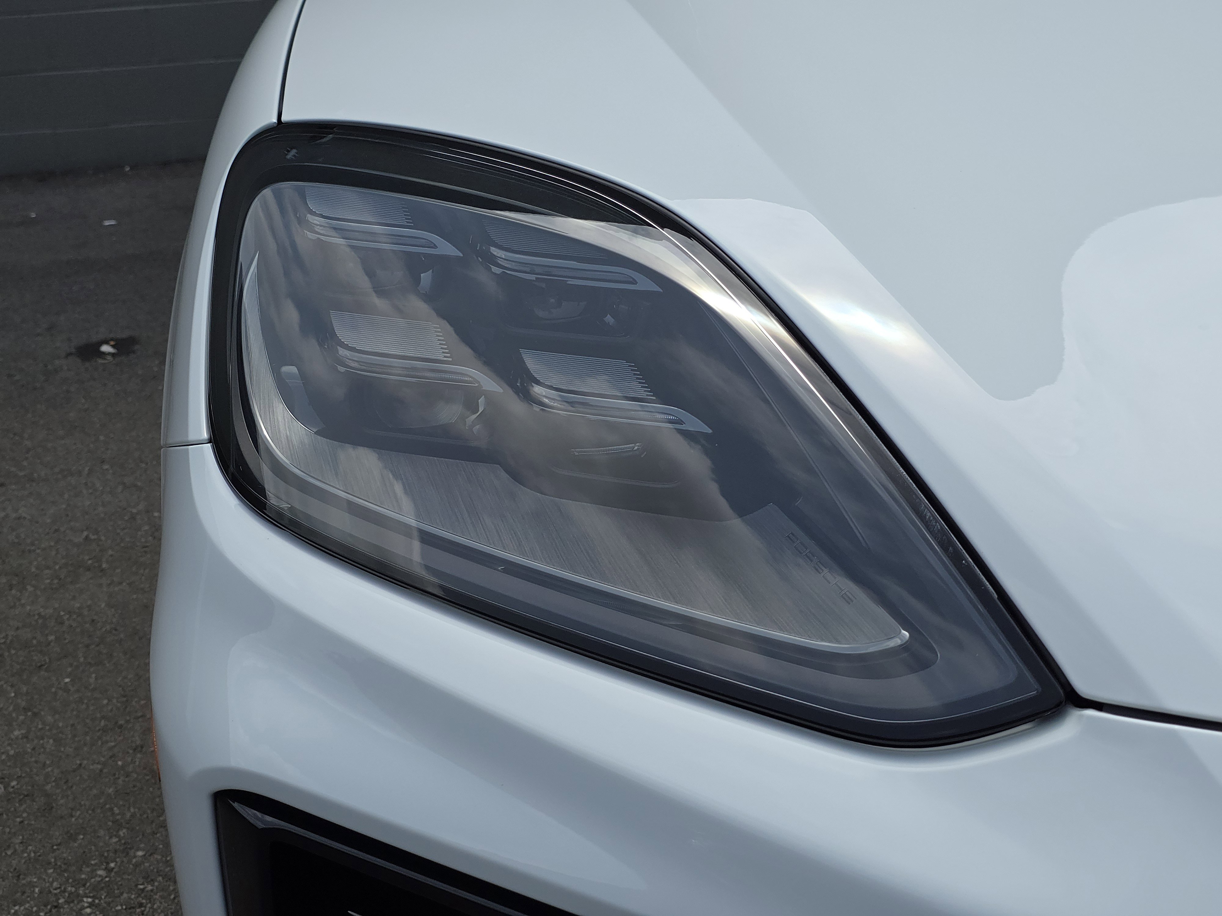 New 2025 Porsche Cayenne Coupe image 11