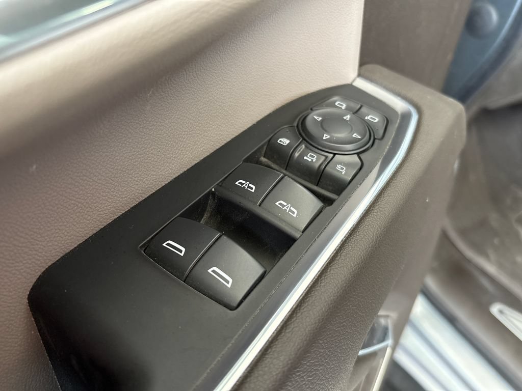 Used 2024 Chevrolet Silverado 3500 LTZ AWD/4WD image 15
