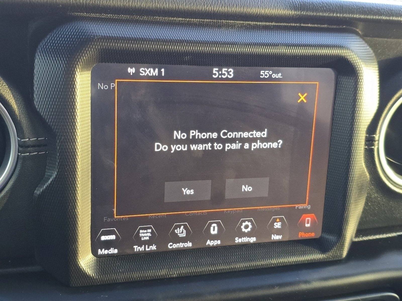 Used 2020 Jeep Gladiator Overland image 5