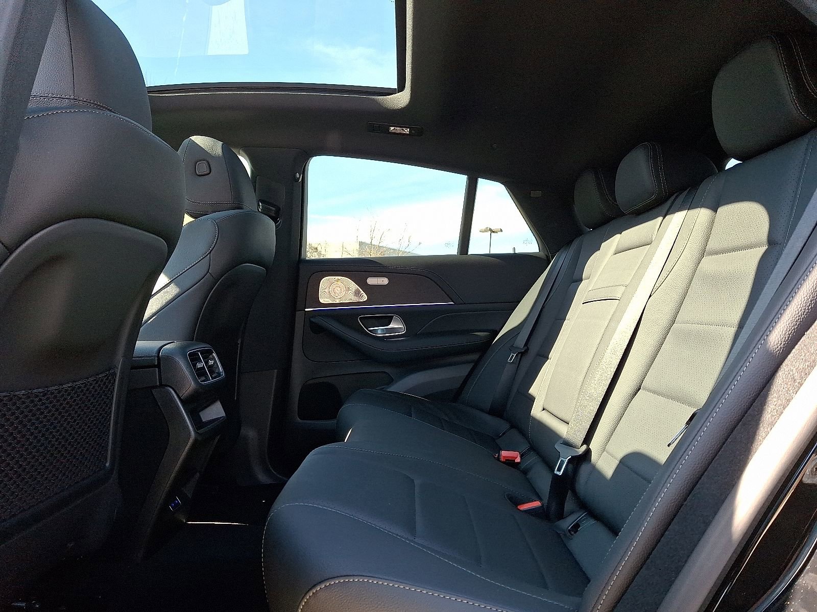 New 2026 Mercedes-Benz GLE 450 4MATIC Coupe image 6