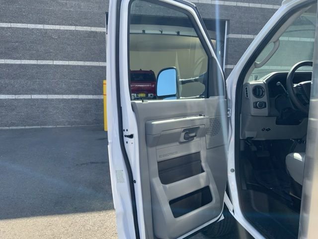 New 2026 Ford E-350 and Econoline 350 Super Duty w/ Driver's Safety Package image 12