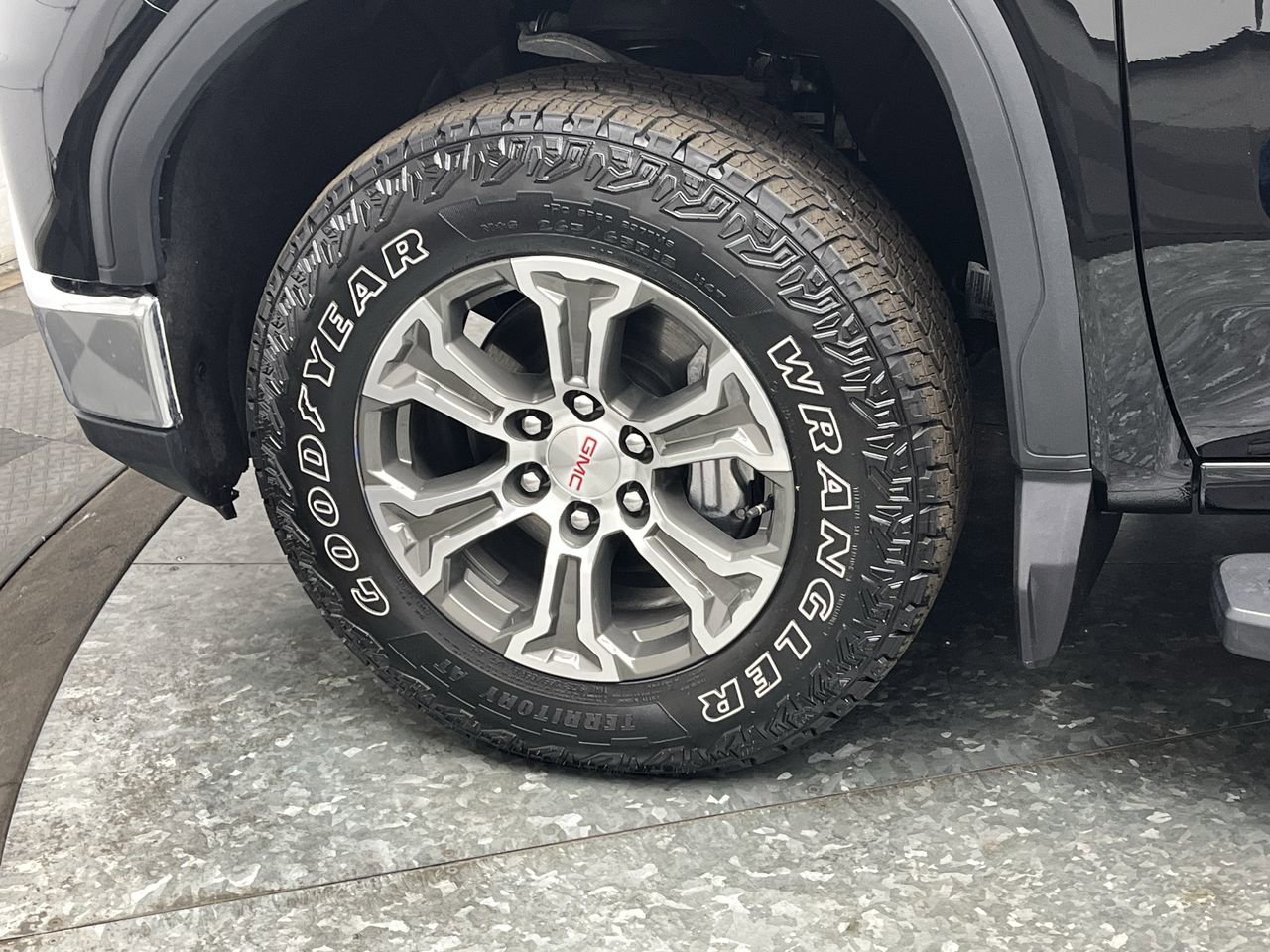 New 2026 GMC Sierra 1500 SLE AWD/4WD image 36