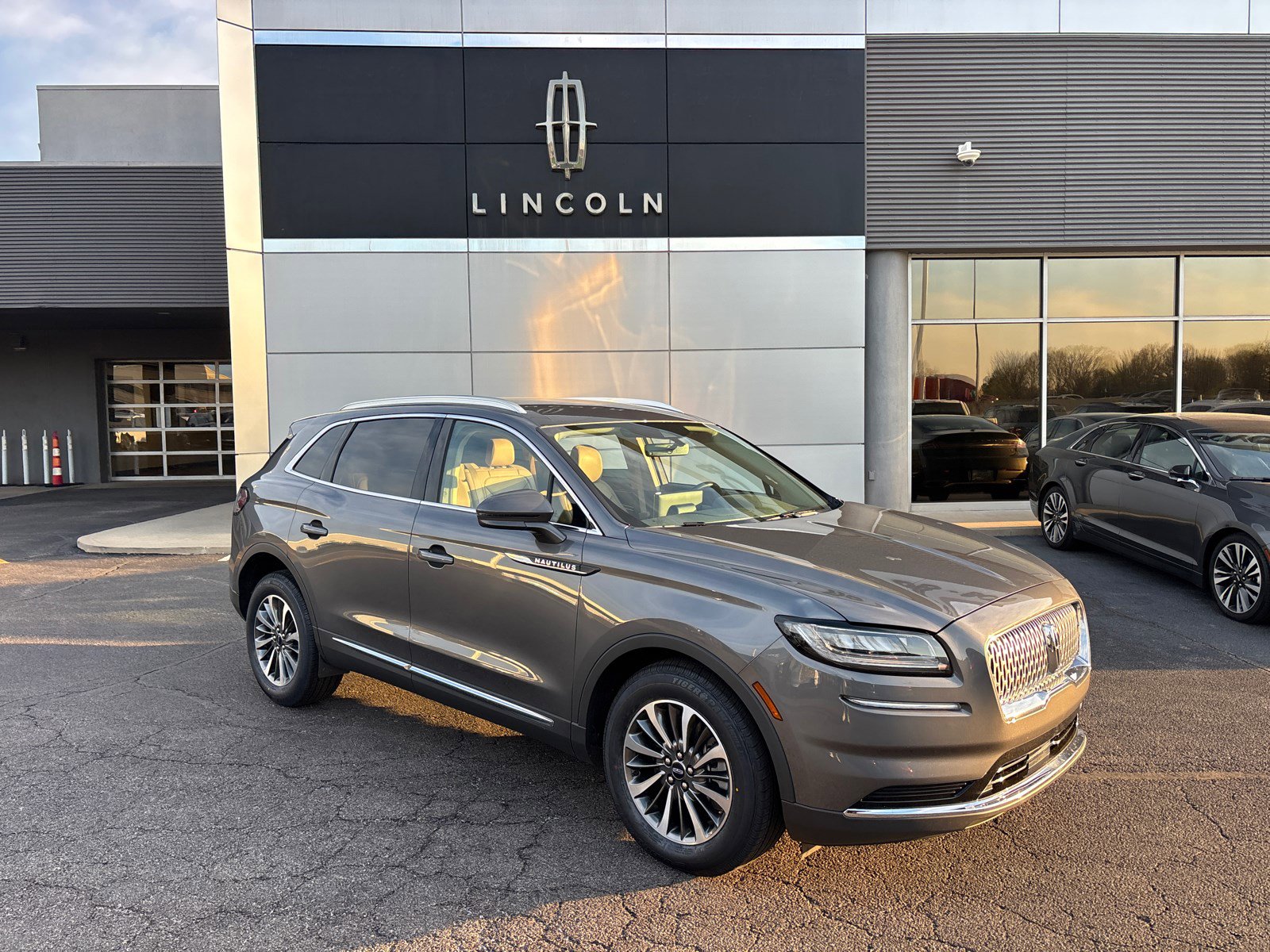 Certified 2022 Lincoln Nautilus AWD w/ Premium Package