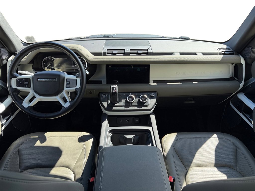 Used 2023 Land Rover Defender 90 S image 15