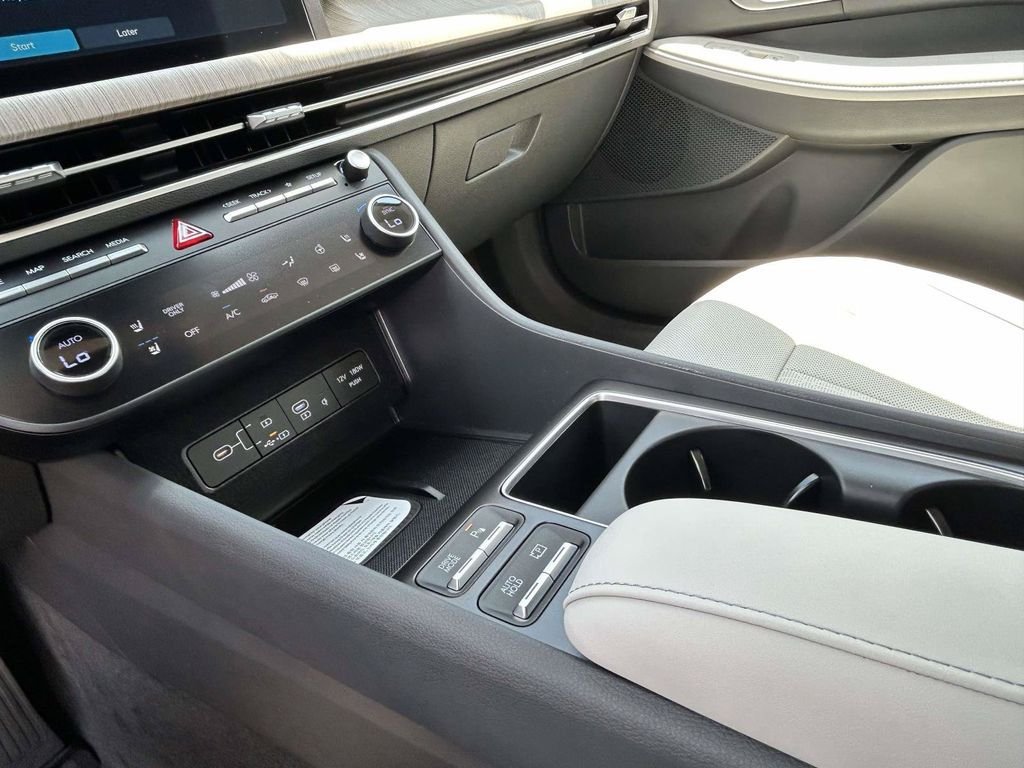 New 2026 Hyundai Sonata Limited FWD image 20