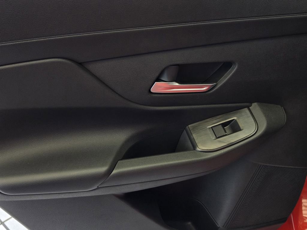 New 2026 Nissan Sentra SR w/ Floor Mat Package image 9