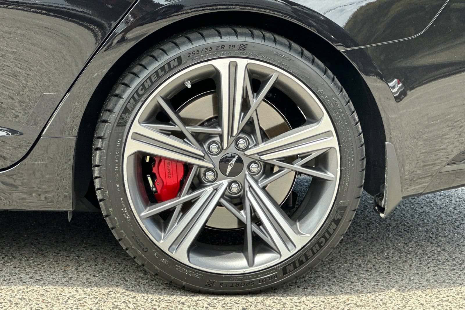 Used 2024 Genesis G70 3.3T Advanced w/ Sport Prestige Package RWD image 34