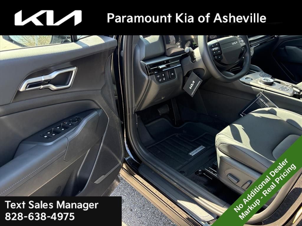 New 2026 Kia Sportage EX image 17