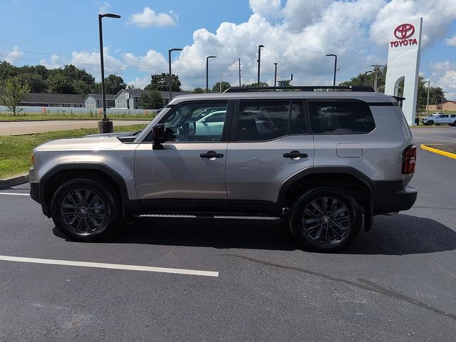 Used 2024 Toyota Land Cruiser w/ Premium Package AWD/4WD image 4