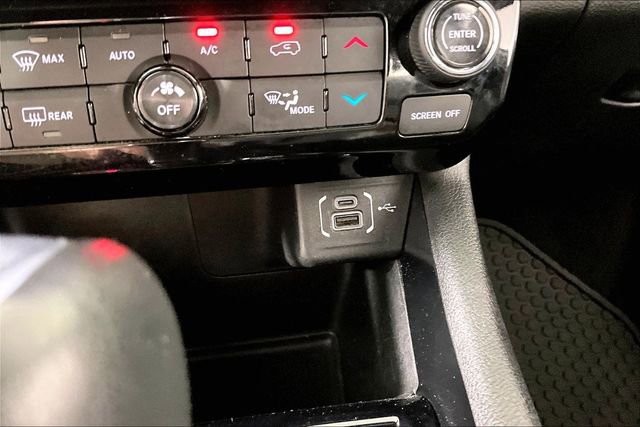 Used 2024 Jeep Compass Trailhawk AWD/4WD image 15