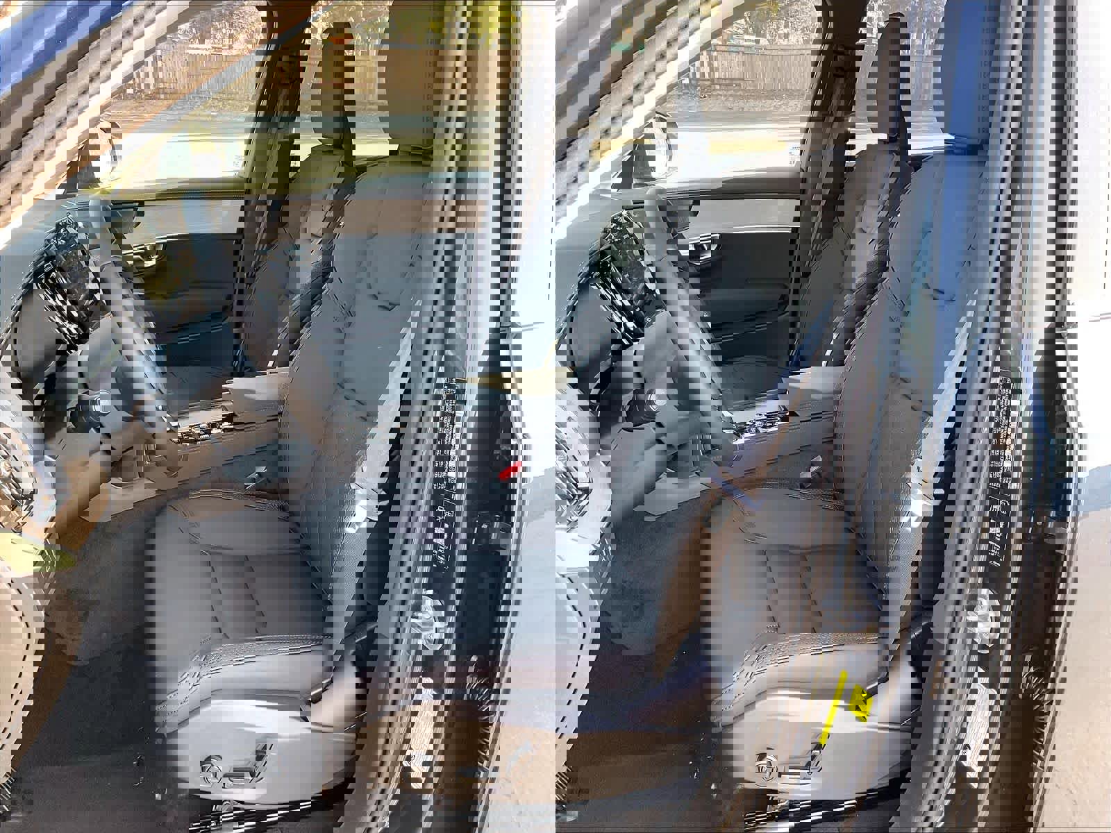 New 2026 Volvo XC90 T8 Plus w/ Protection Package image 11