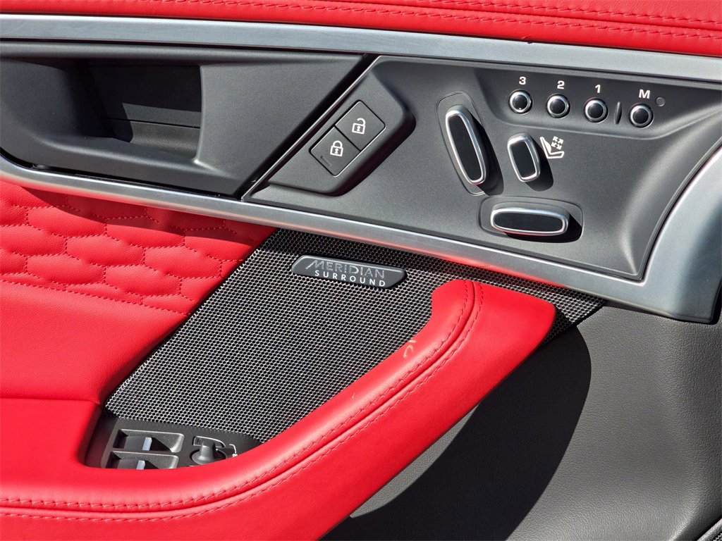 Certified 2022 Jaguar F-TYPE R image 26