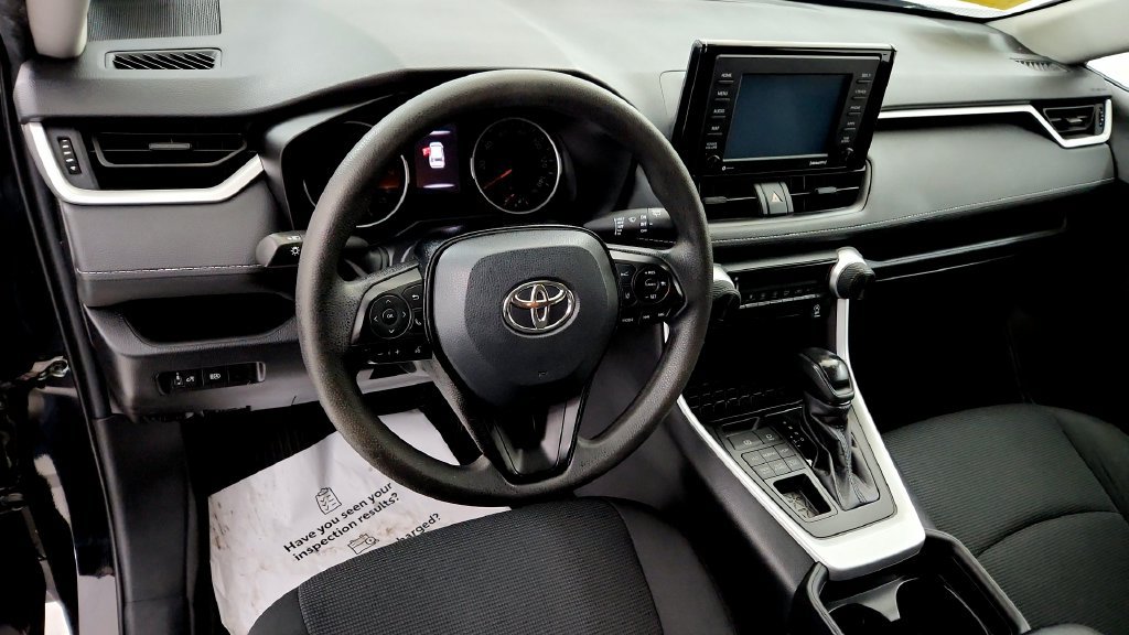 Certified 2021 Toyota RAV4 LE AWD/4WD image 24
