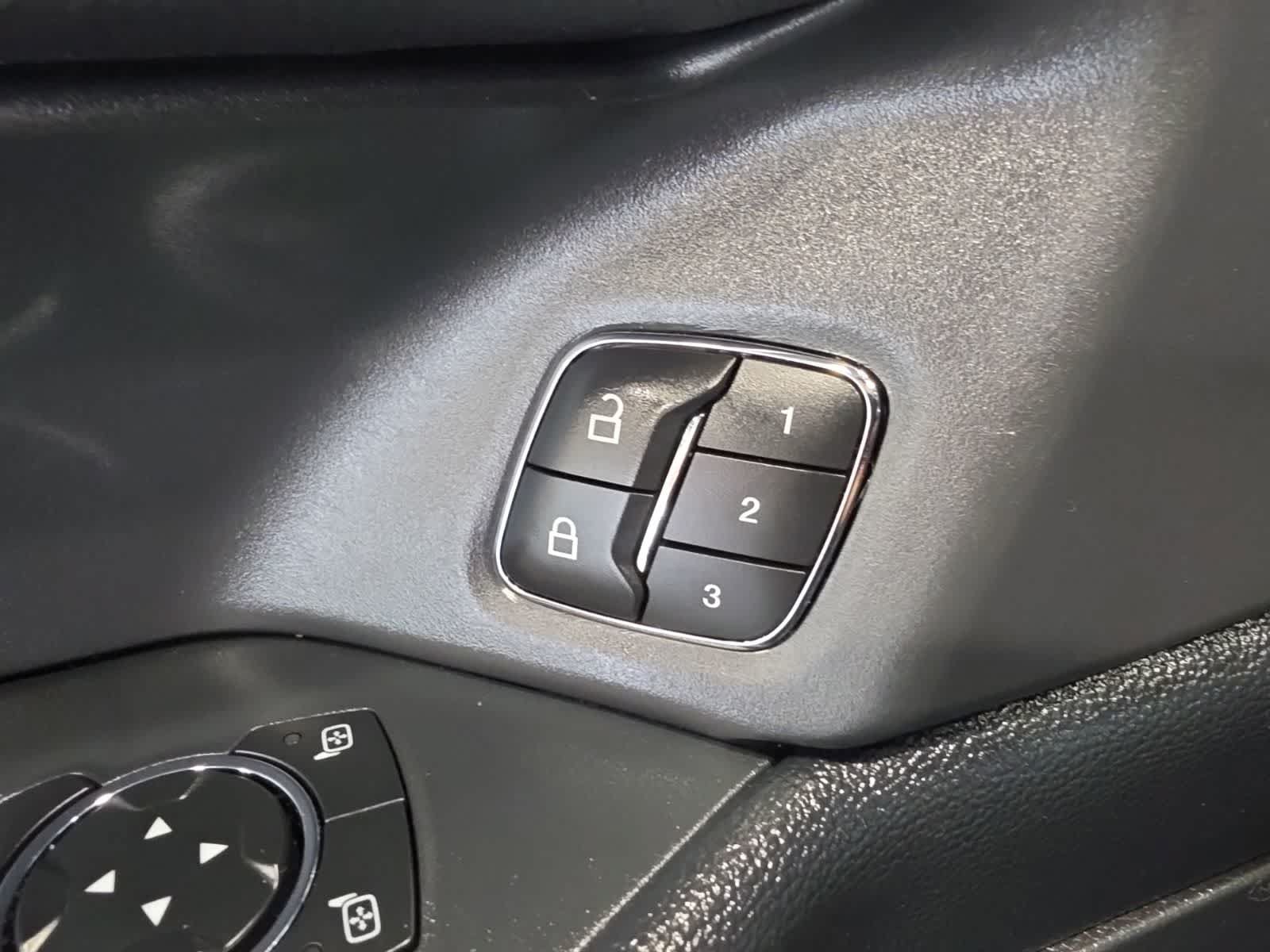Used 2023 Ford Expedition Limited AWD/4WD image 20