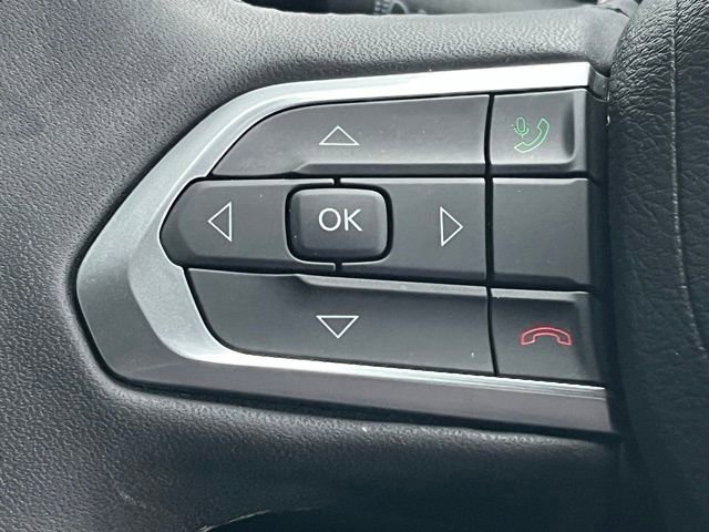 Used 2023 Jeep Compass Altitude image 36