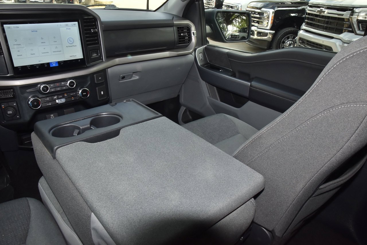 Used 2025 Ford F150 XLT w/ Equipment Group 301A Standard AWD/4WD image 17
