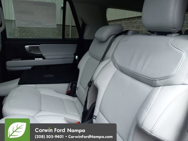 New 2026 Ford Expedition Platinum AWD/4WD image 24