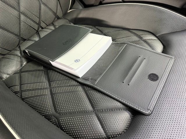 Used 2024 Volkswagen Atlas SEL Premium R-Line image 29